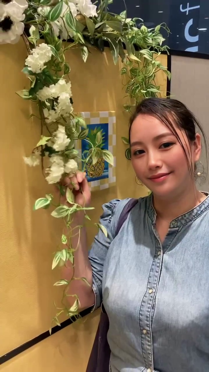 @Luna Mature Secret Luna Mature Secretさんの投稿 | A little moment with Luna. | J.fans