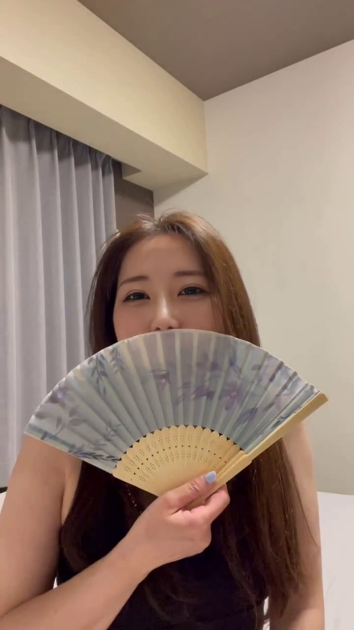 @Naomi Sexy Wife Naomi Sexy Wifeさんの投稿 | A special video from Naomi, made to bring you closer than ever. | J.fans